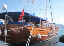 Cruising Mediterranean on a gulet